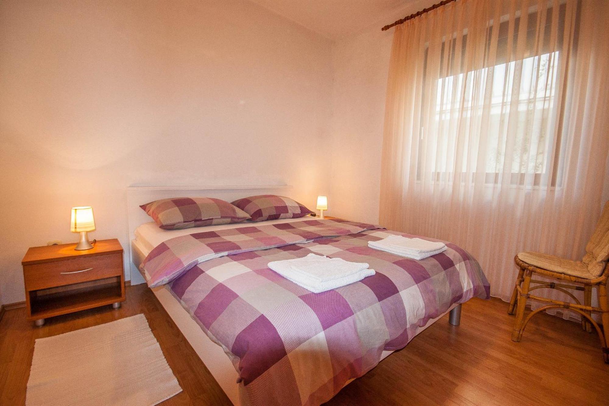 Apartments Rosanda ปาโกชตาเน ภายนอก รูปภาพ