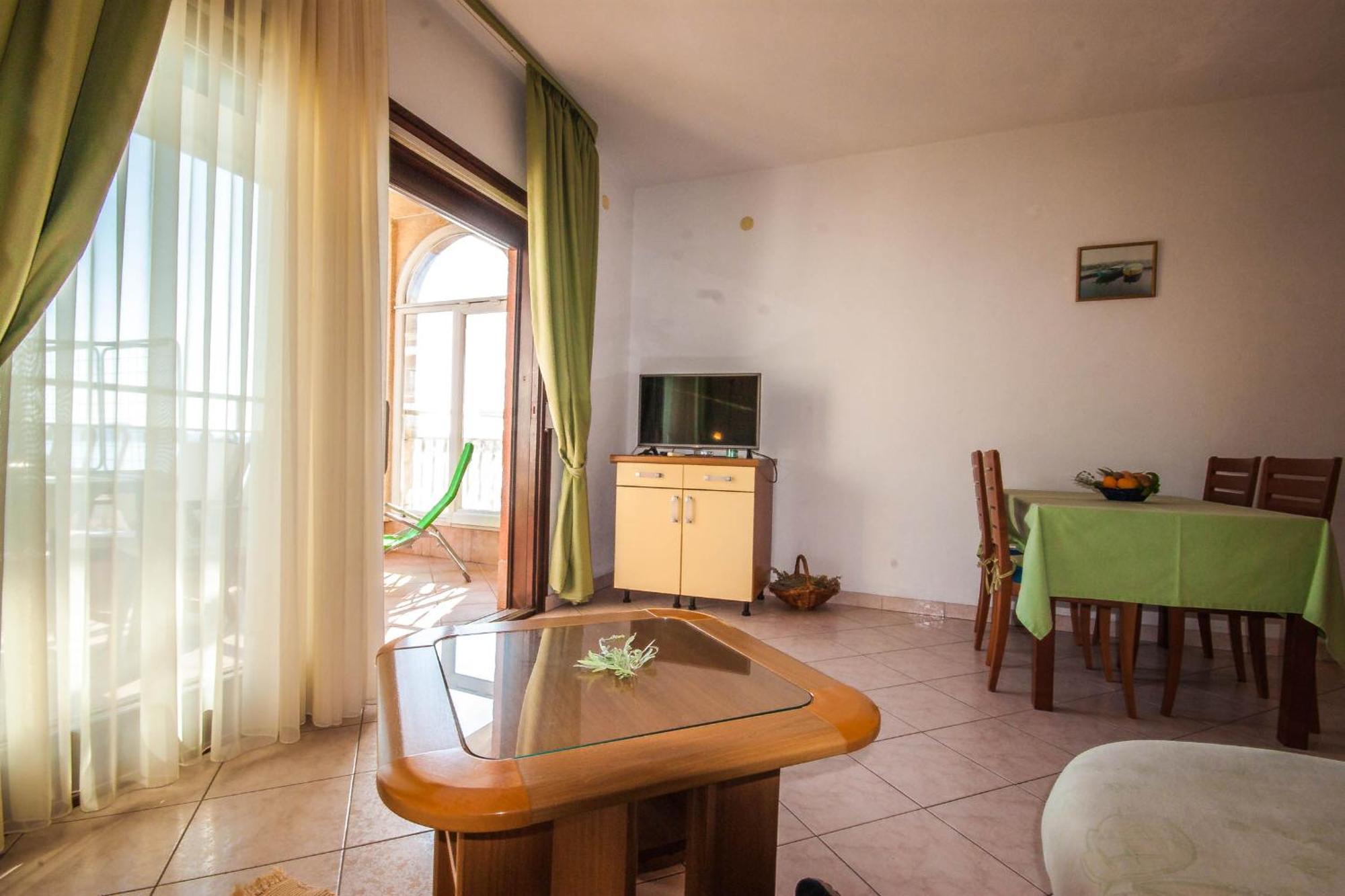 Apartments Rosanda ปาโกชตาเน ภายนอก รูปภาพ